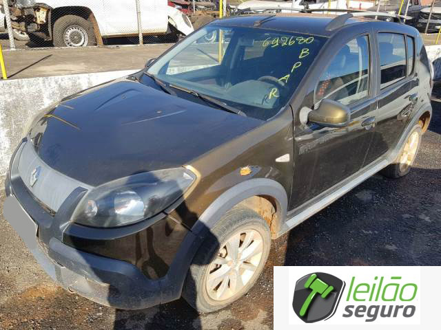 LOTE 016 - RENAULT SANDERO STEPWAY 1.6 HI-POWER 2014
