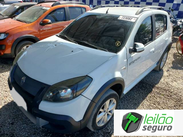 LOTE 033 - RENAULT SANDERO STEPWAY 1.6 16V HI-FLEX 2014
